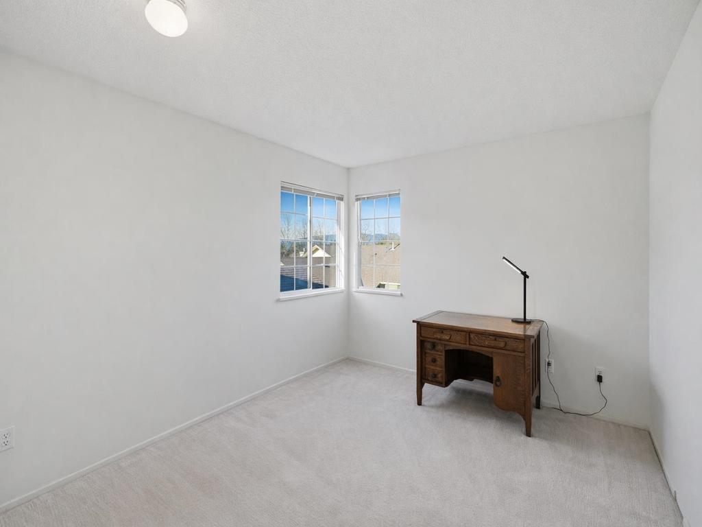 Listing Image for R3090587