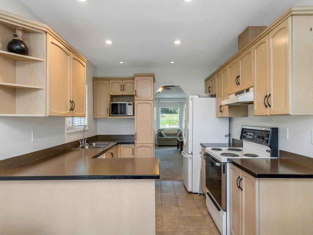 Listing Image for R3090593