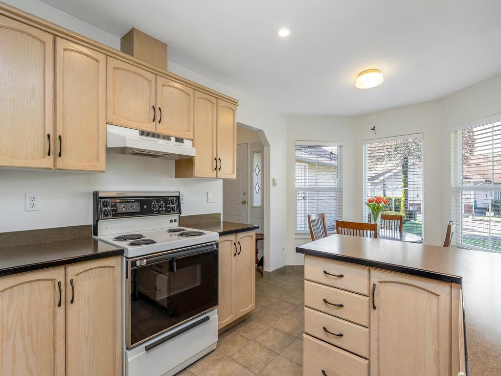 Listing Image for R3090593