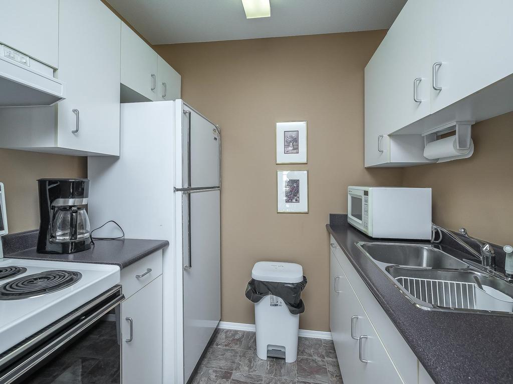 Listing Image for R3090593