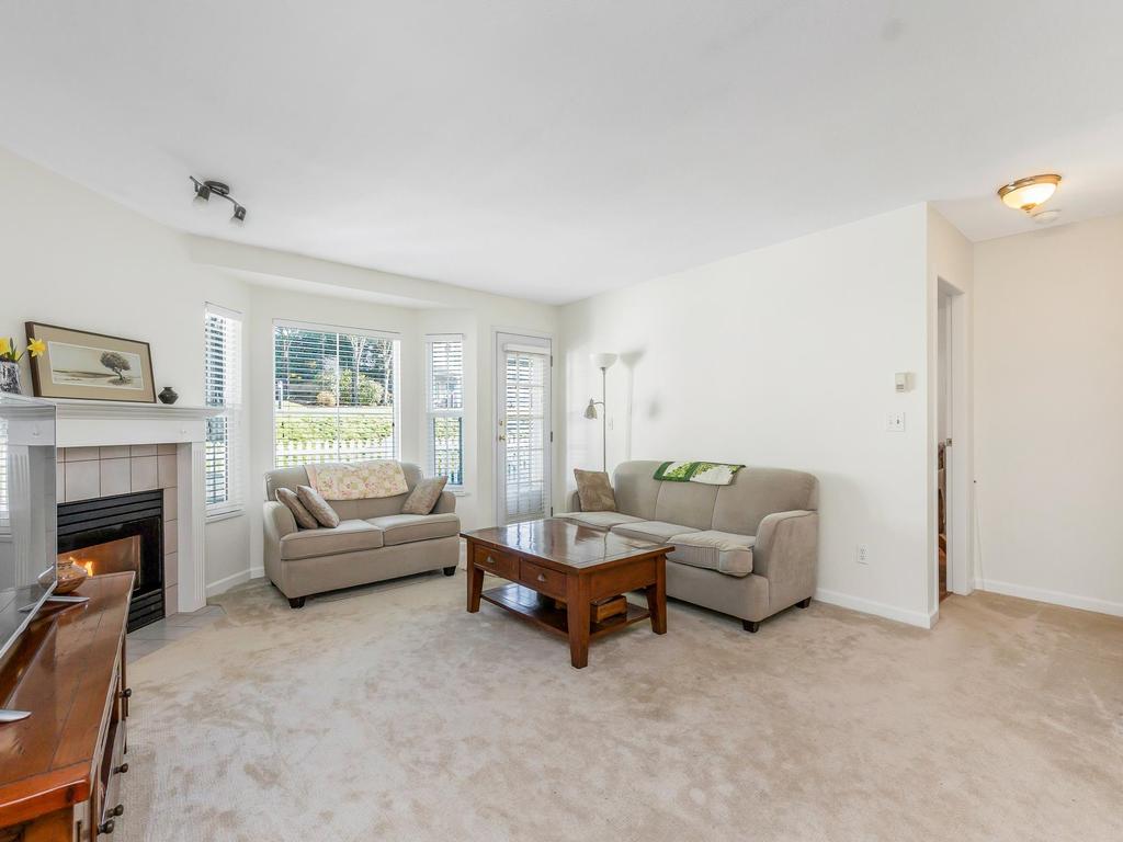 Listing Image for R3090593