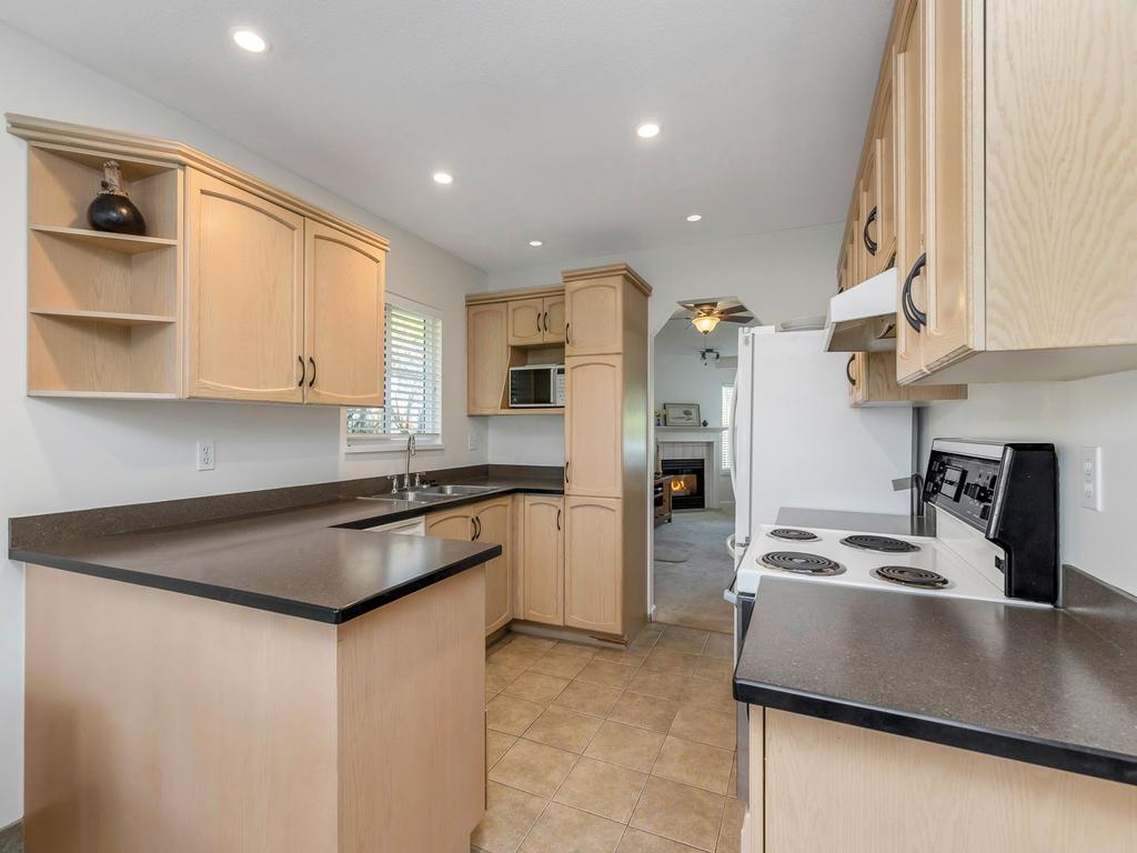 Listing Image for R3090593