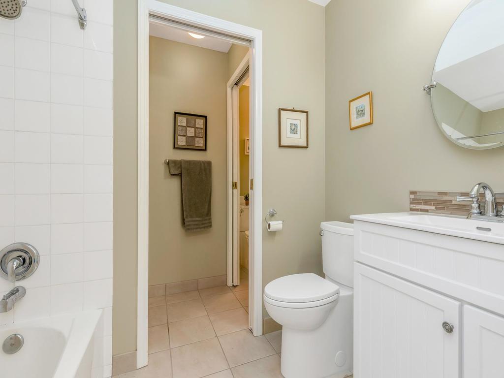 Listing Image for R3090593