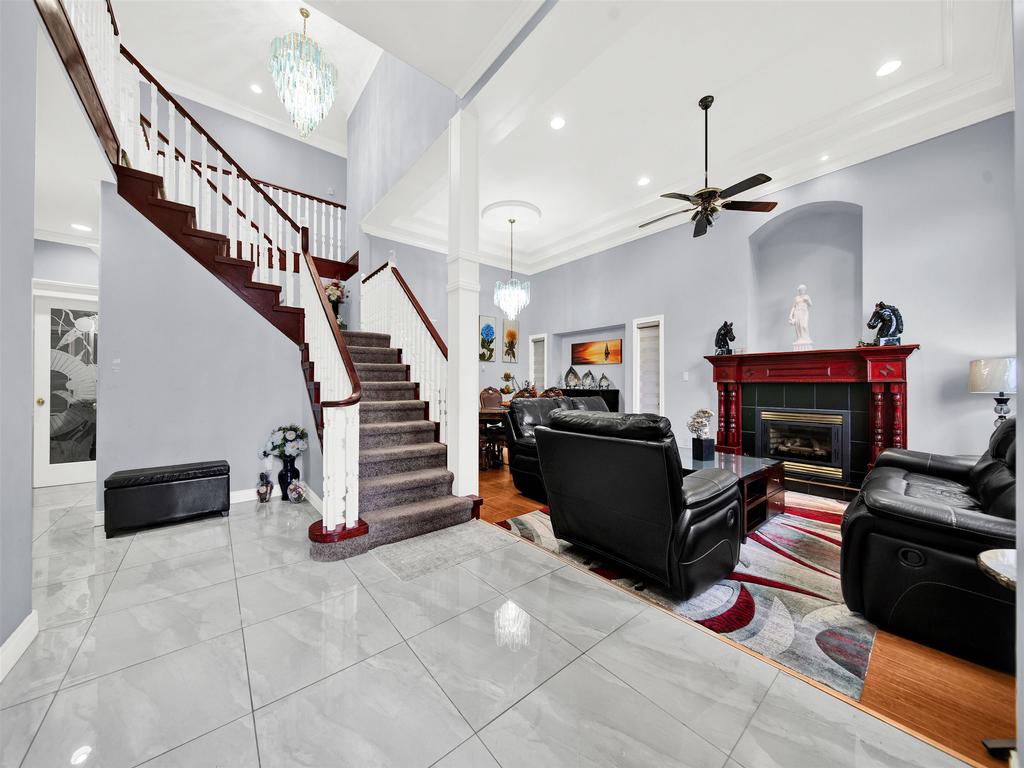 Listing Image for R3090595