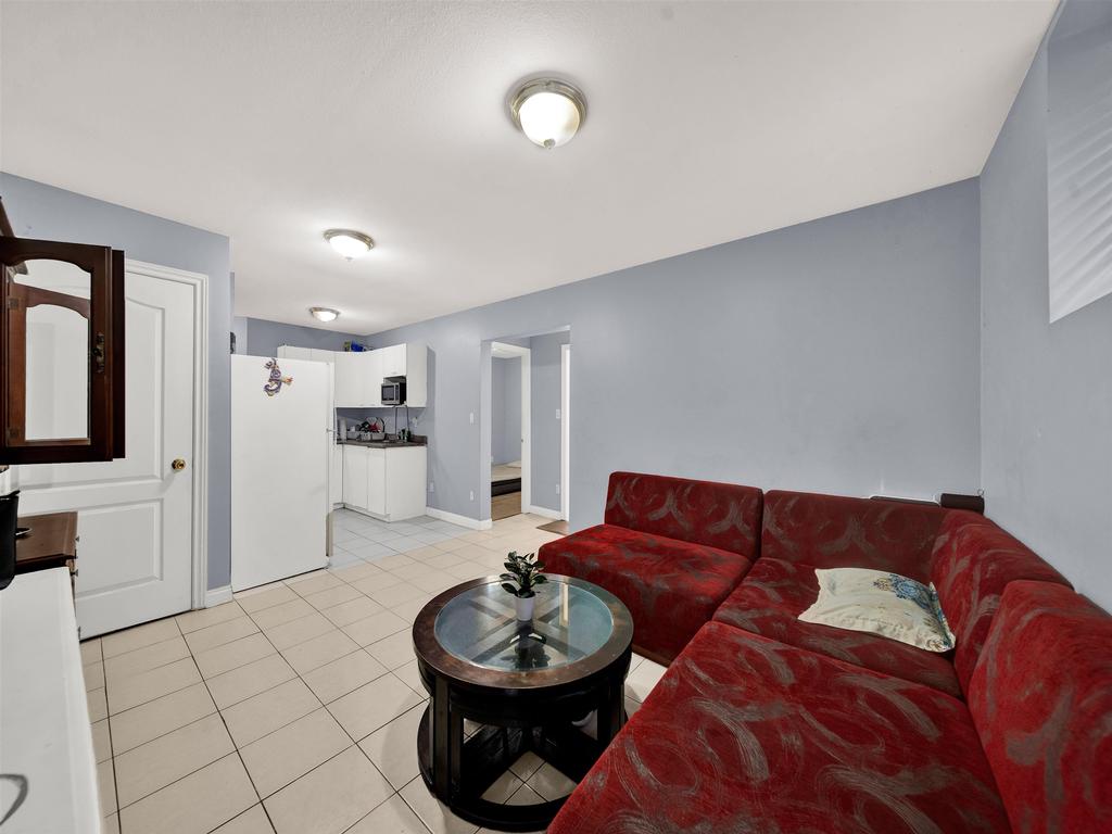 Listing Image for R3090595