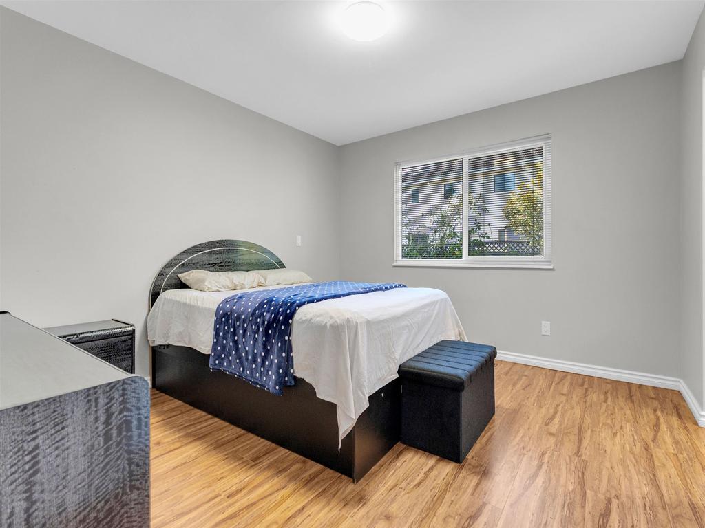 Listing Image for R3090602