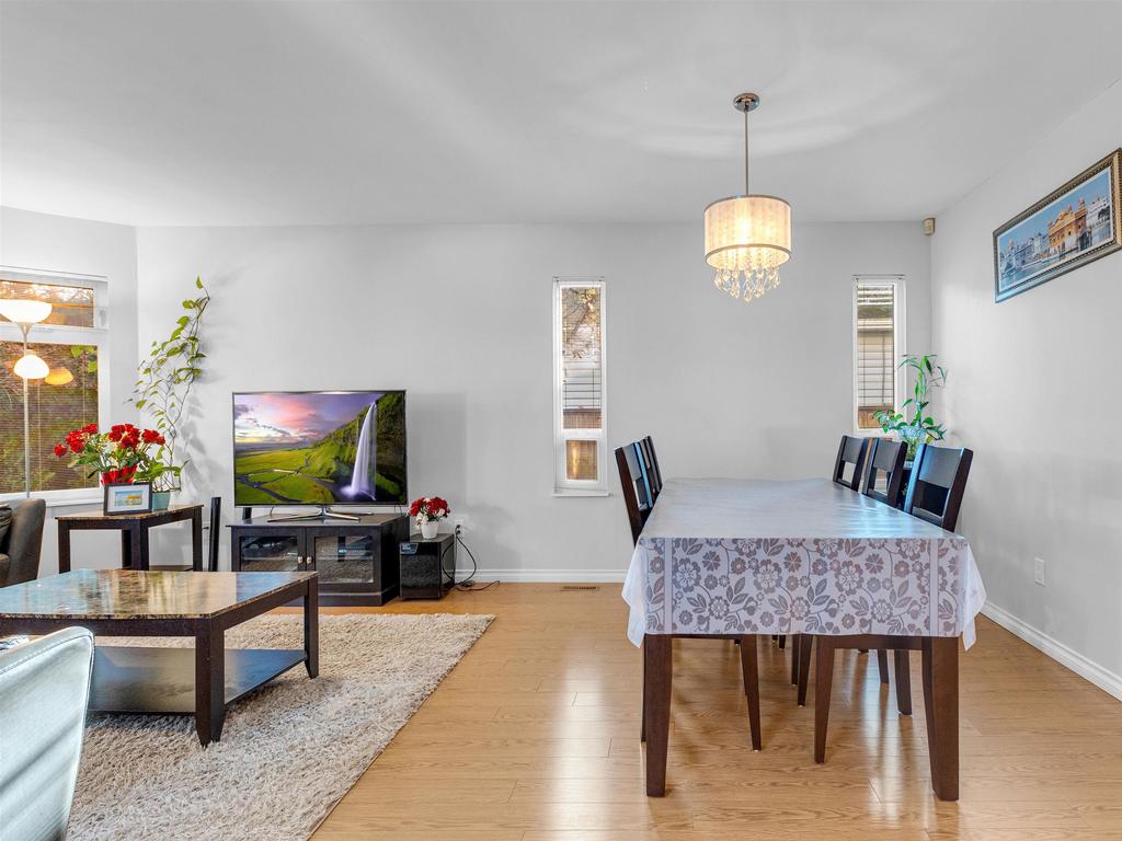 Listing Image for R3090602