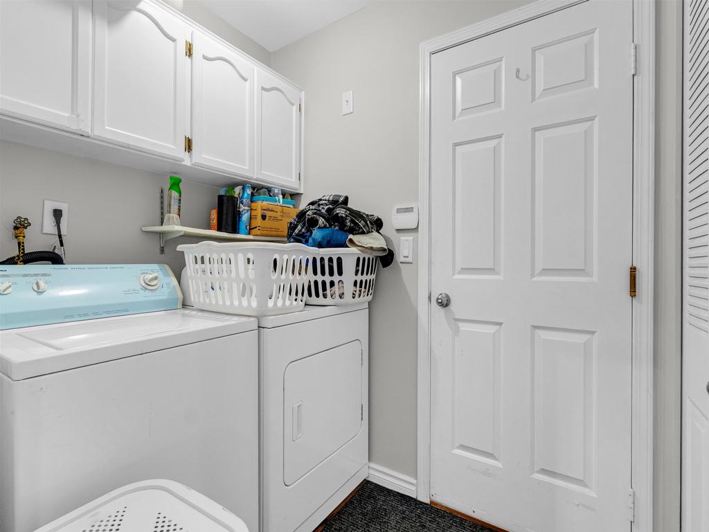 Listing Image for R3090602