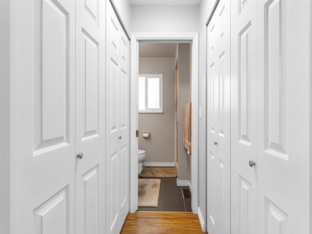 Listing Image for R3090602