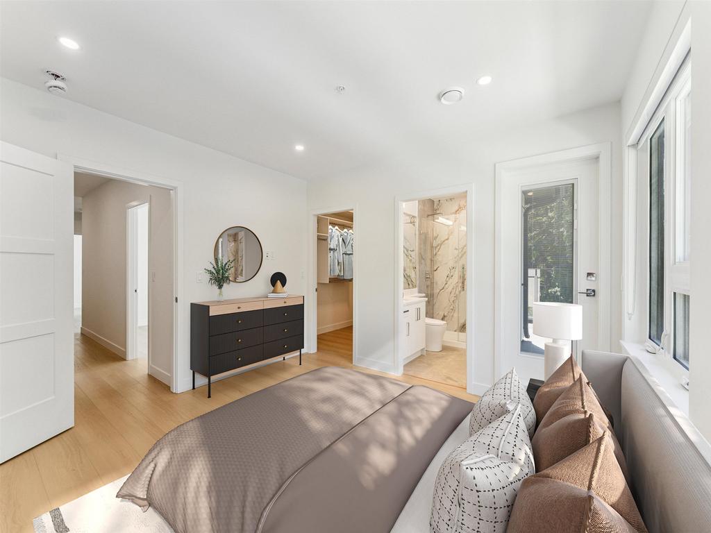 Listing Image for R3090603