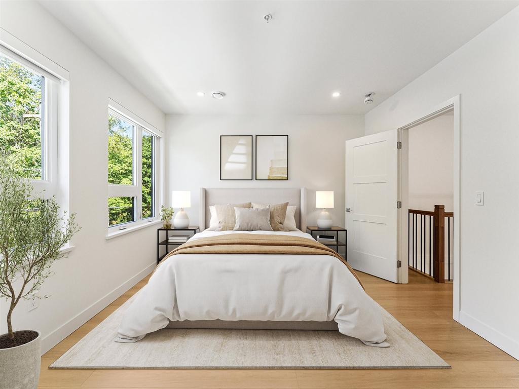 Listing Image for R3090603