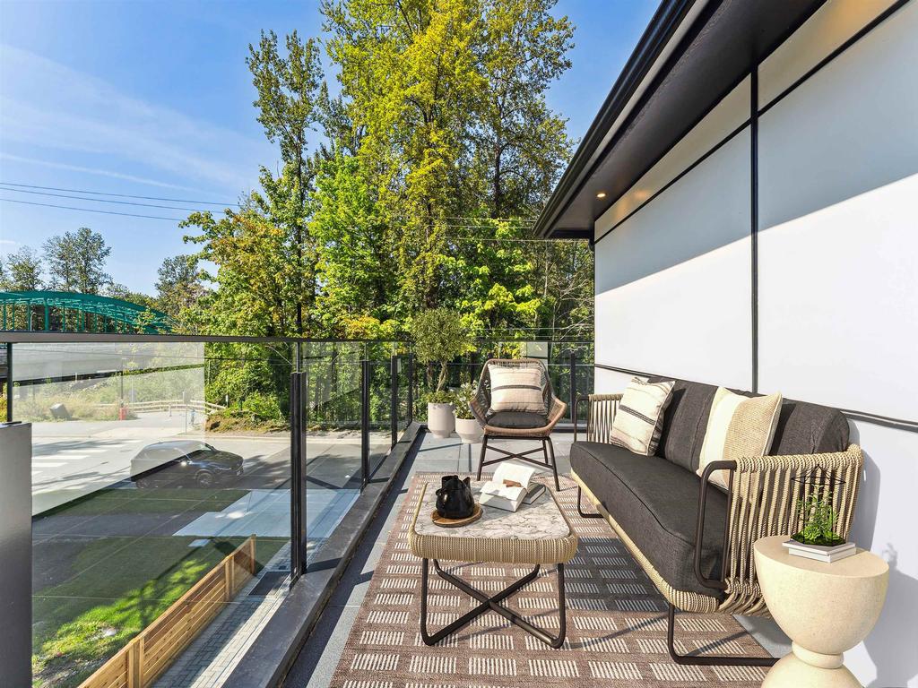 Listing Image for R3090603