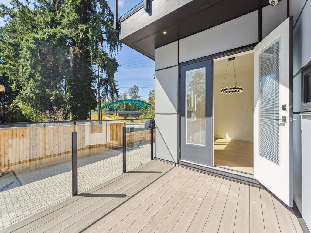 Listing Image for R3090603