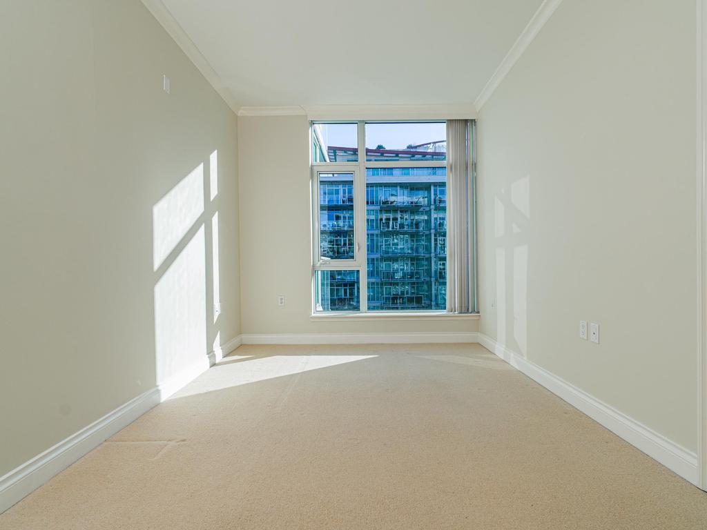 Listing Image for R3090608