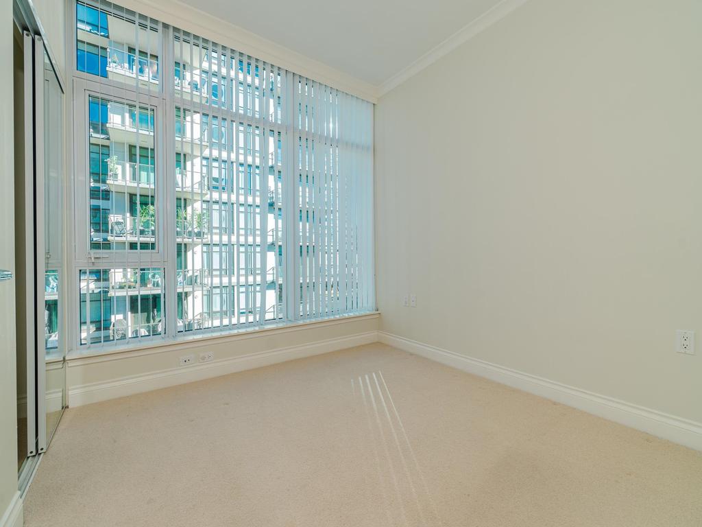 Listing Image for R3090608