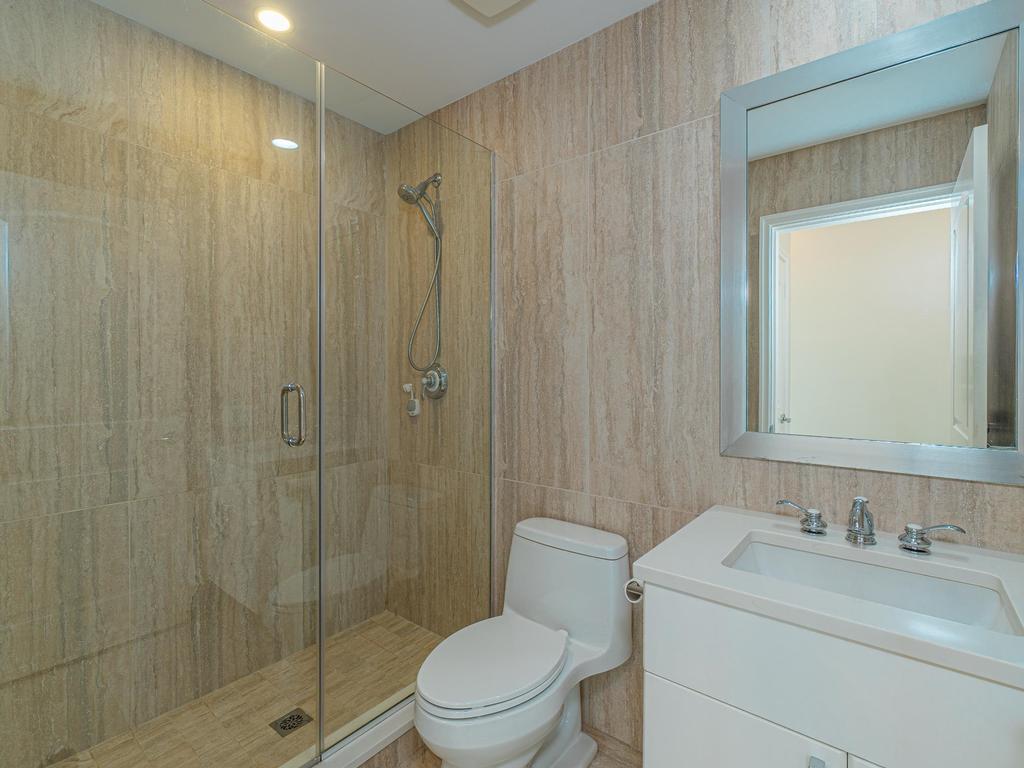 Listing Image for R3090608