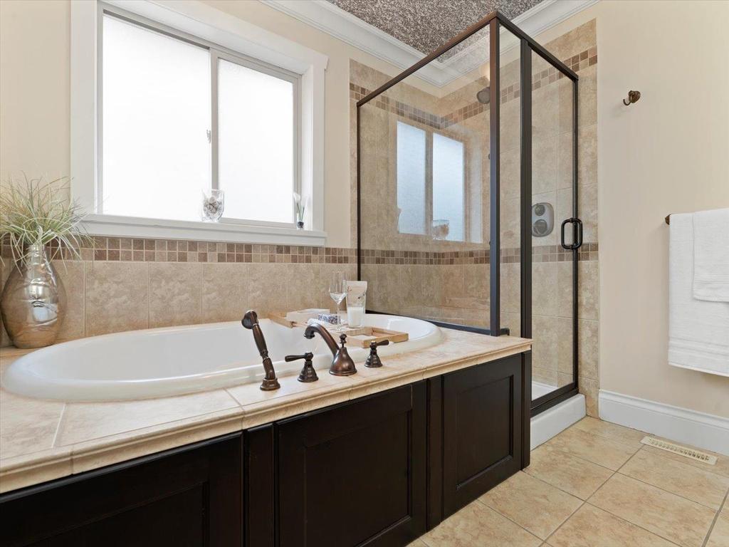 Listing Image for R3090624
