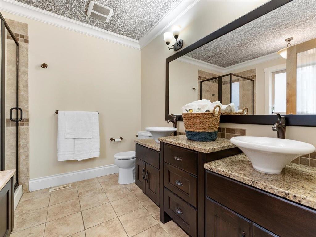 Listing Image for R3090624
