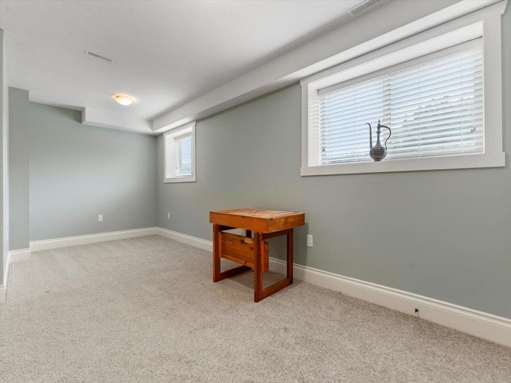 Listing Image for R3090624
