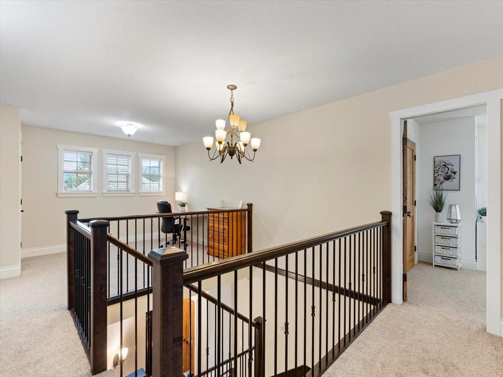 Listing Image for R3090624