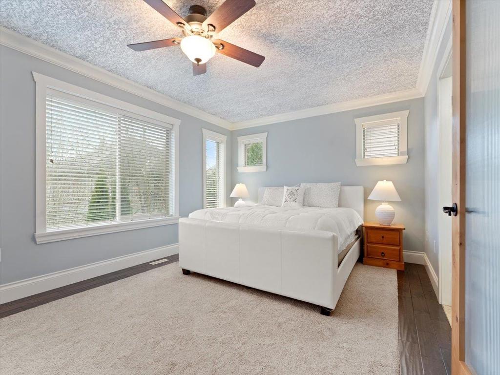 Listing Image for R3090624