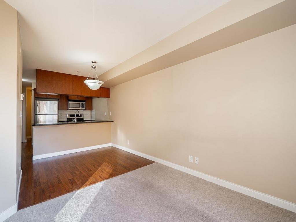 Listing Image for R3090626