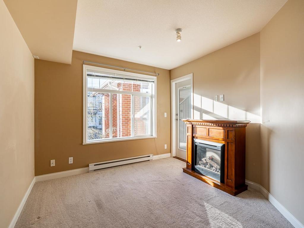 Listing Image for R3090626