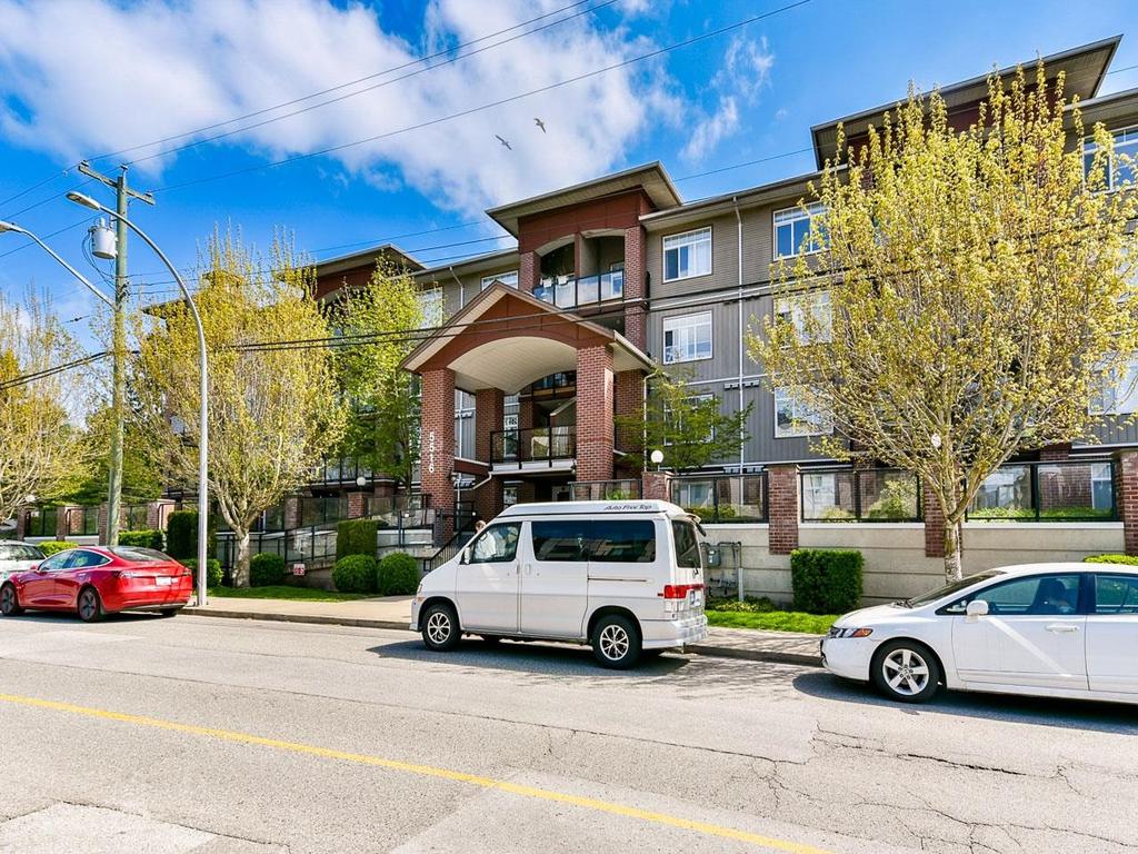 Listing Image for R3090626