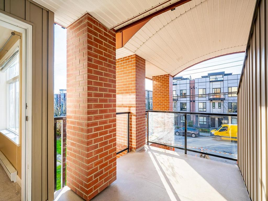 Listing Image for R3090626