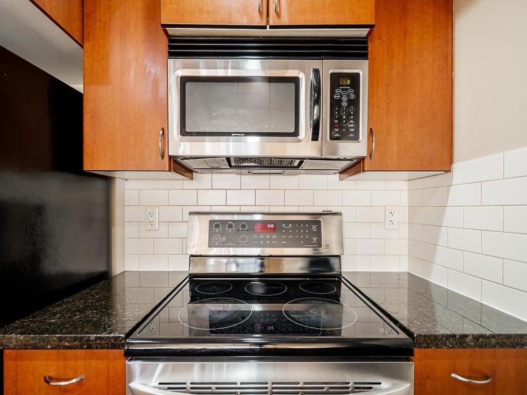 Listing Image for R3090626