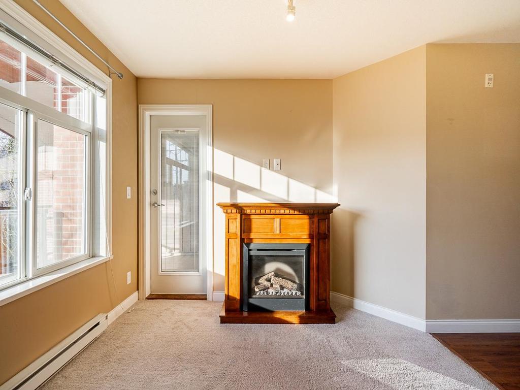 Listing Image for R3090626