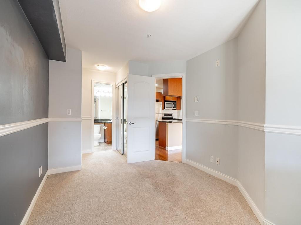 Listing Image for R3090626