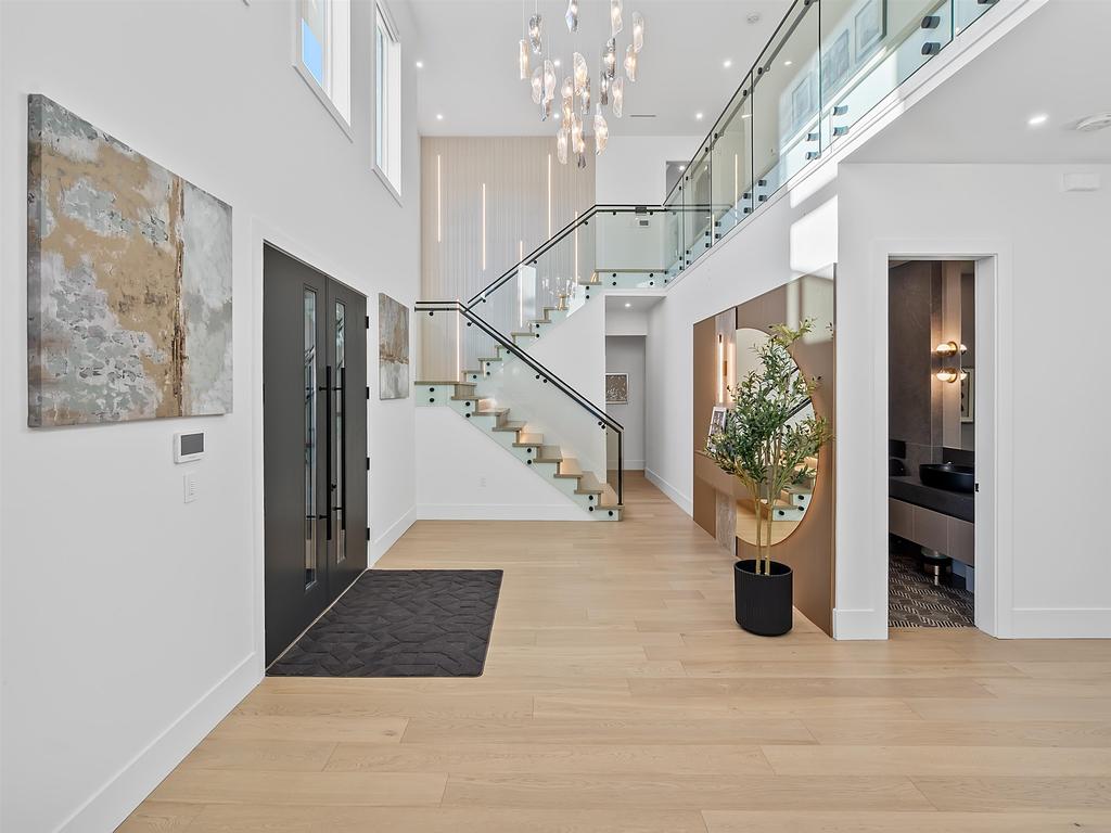 Listing Image for R3090637