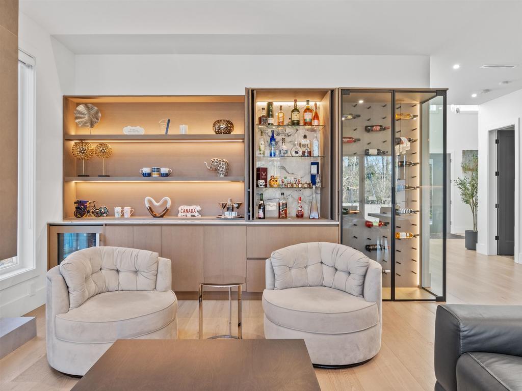 Listing Image for R3090637