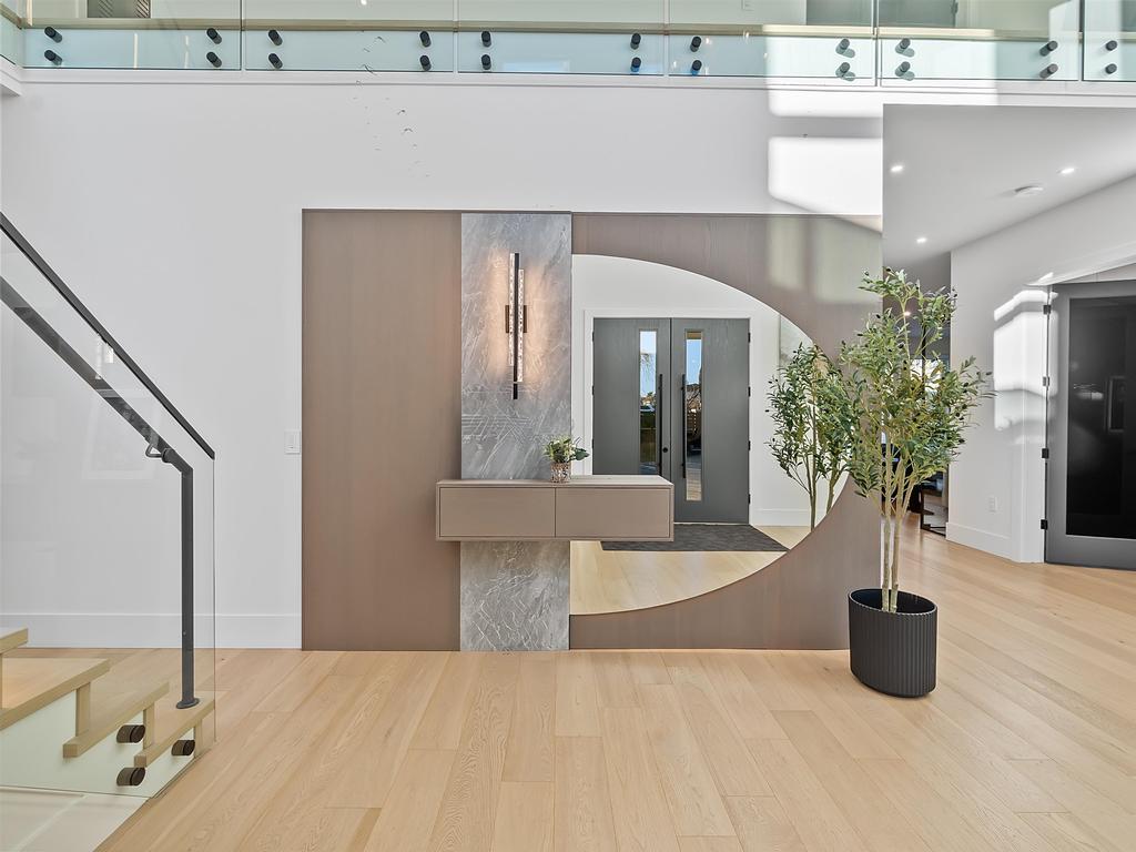 Listing Image for R3090637