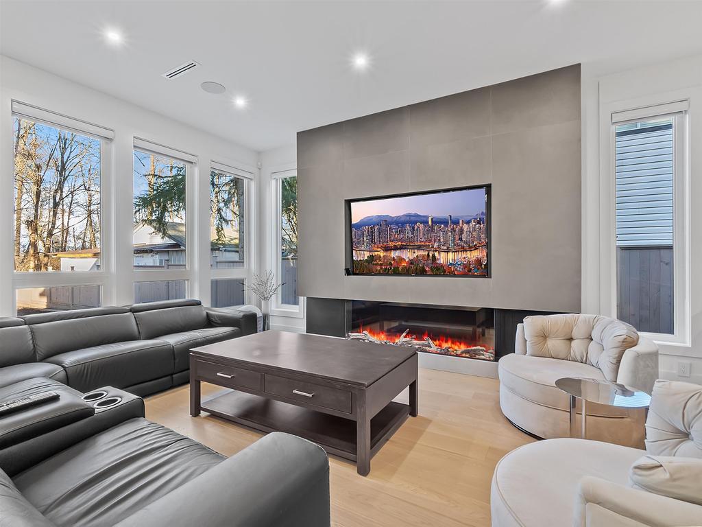 Listing Image for R3090637