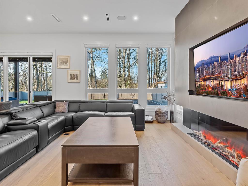 Listing Image for R3090637