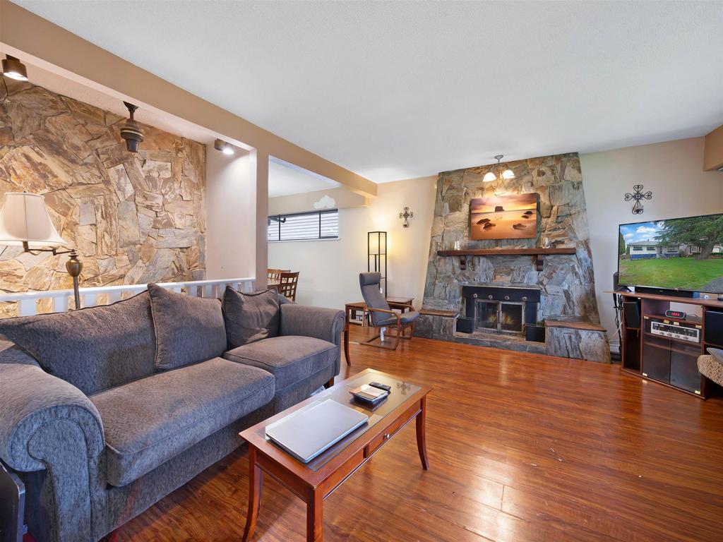 Listing Image for R3090641