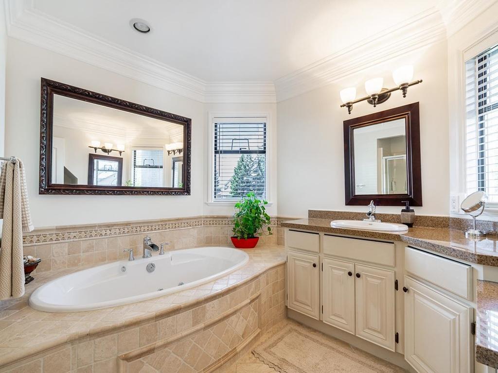 Listing Image for R3090644