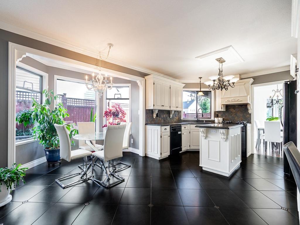 Listing Image for R3090644