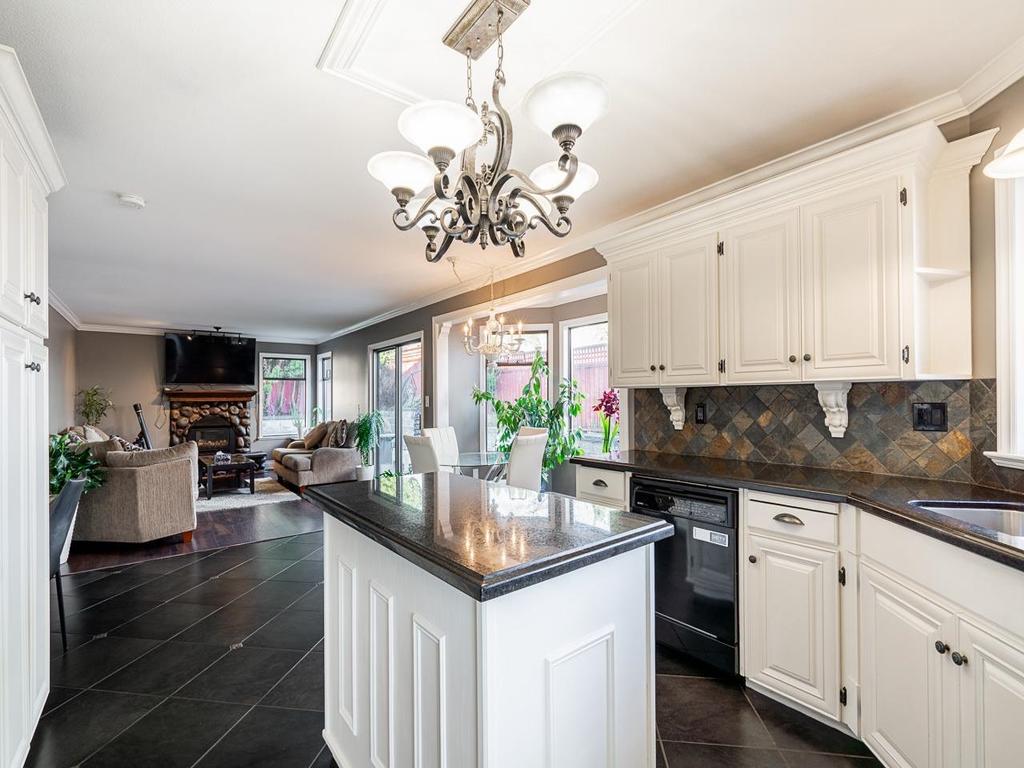 Listing Image for R3090644