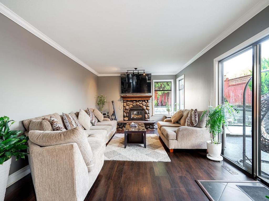 Listing Image for R3090644