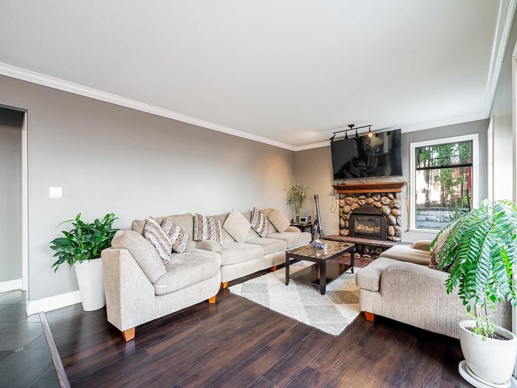 Listing Image for R3090644