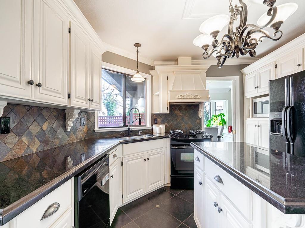 Listing Image for R3090644