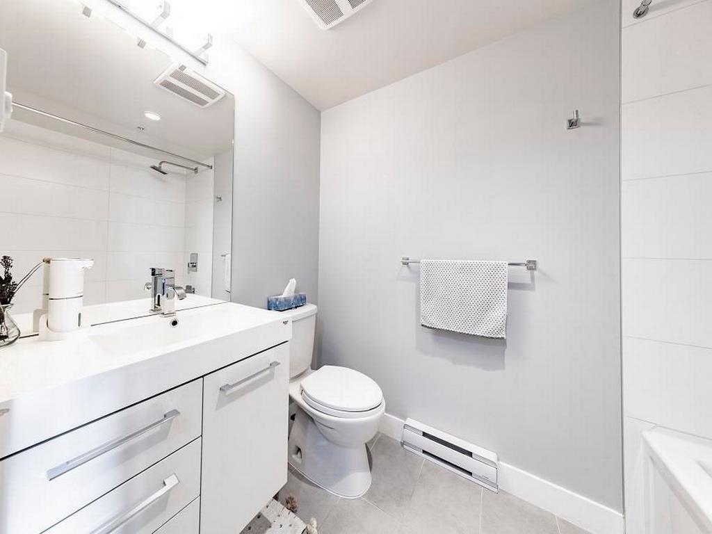 Listing Image for R3090647