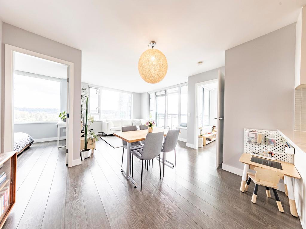 Listing Image for R3090647