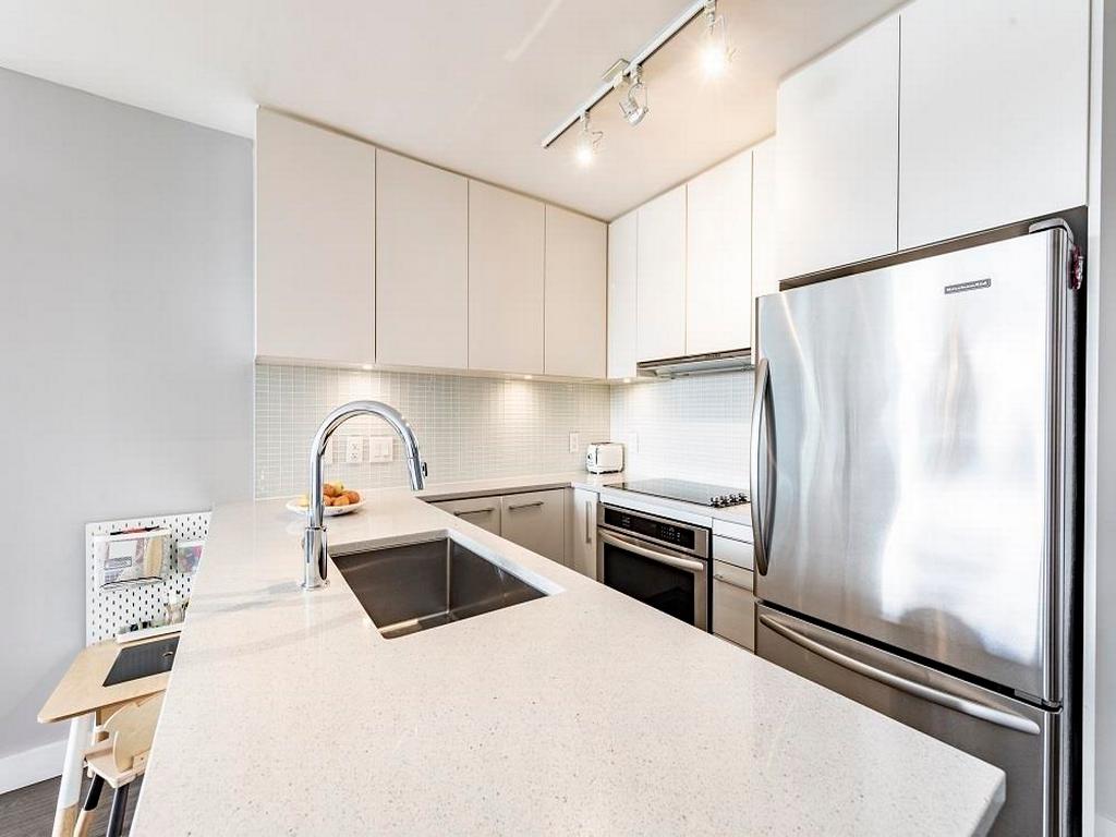 Listing Image for R3090647