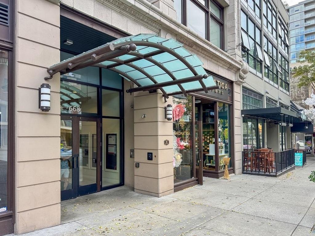 Listing Image for R3090647