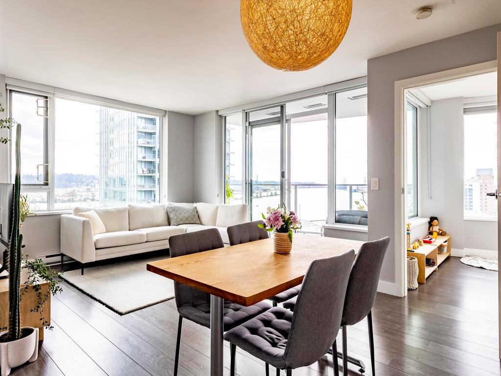 Listing Image for R3090647