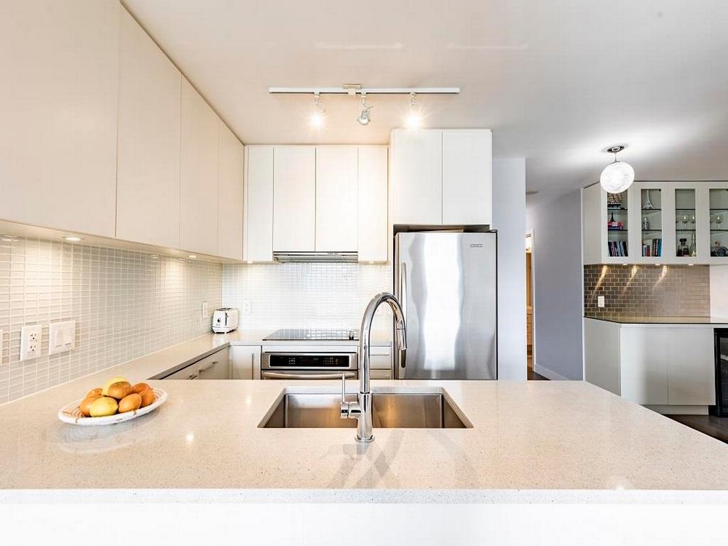 Listing Image for R3090647